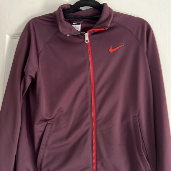 Maroon Nike Jacket size XL Youth black and orange detailing fits womens M/L - Picture 3 of 12